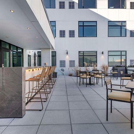 Cambria Hotel Portland Downtown Old Port Экстерьер фото