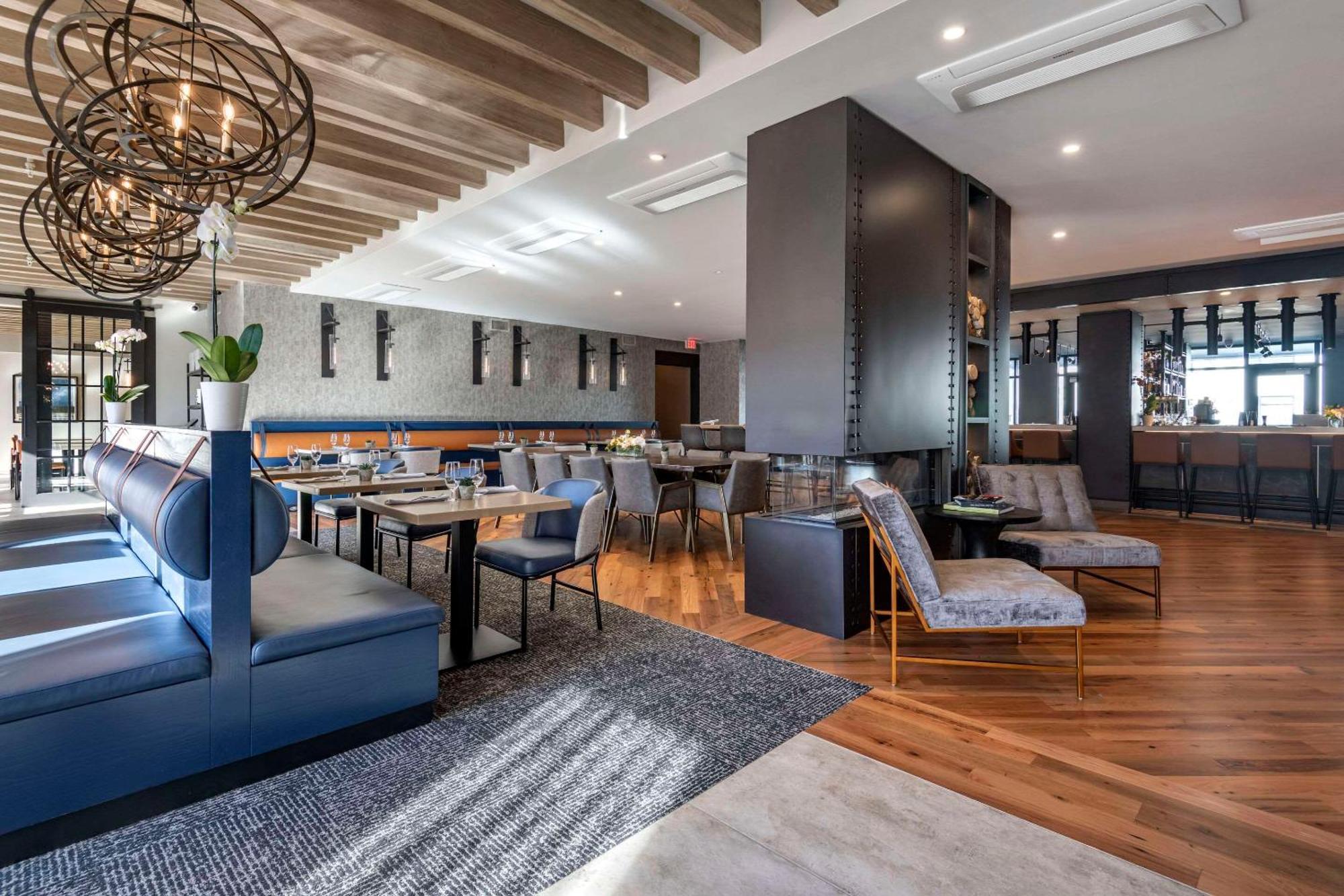Cambria Hotel Portland Downtown Old Port Экстерьер фото